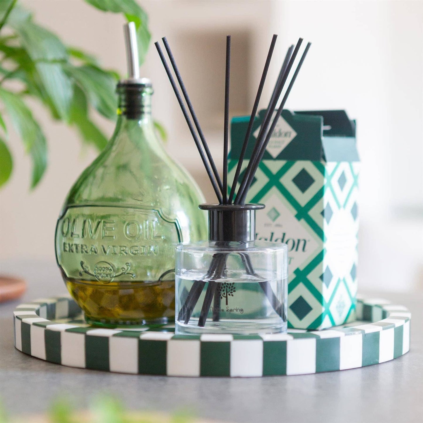 Glass Reed Diffuser - 200ml - Tropical Sunrise