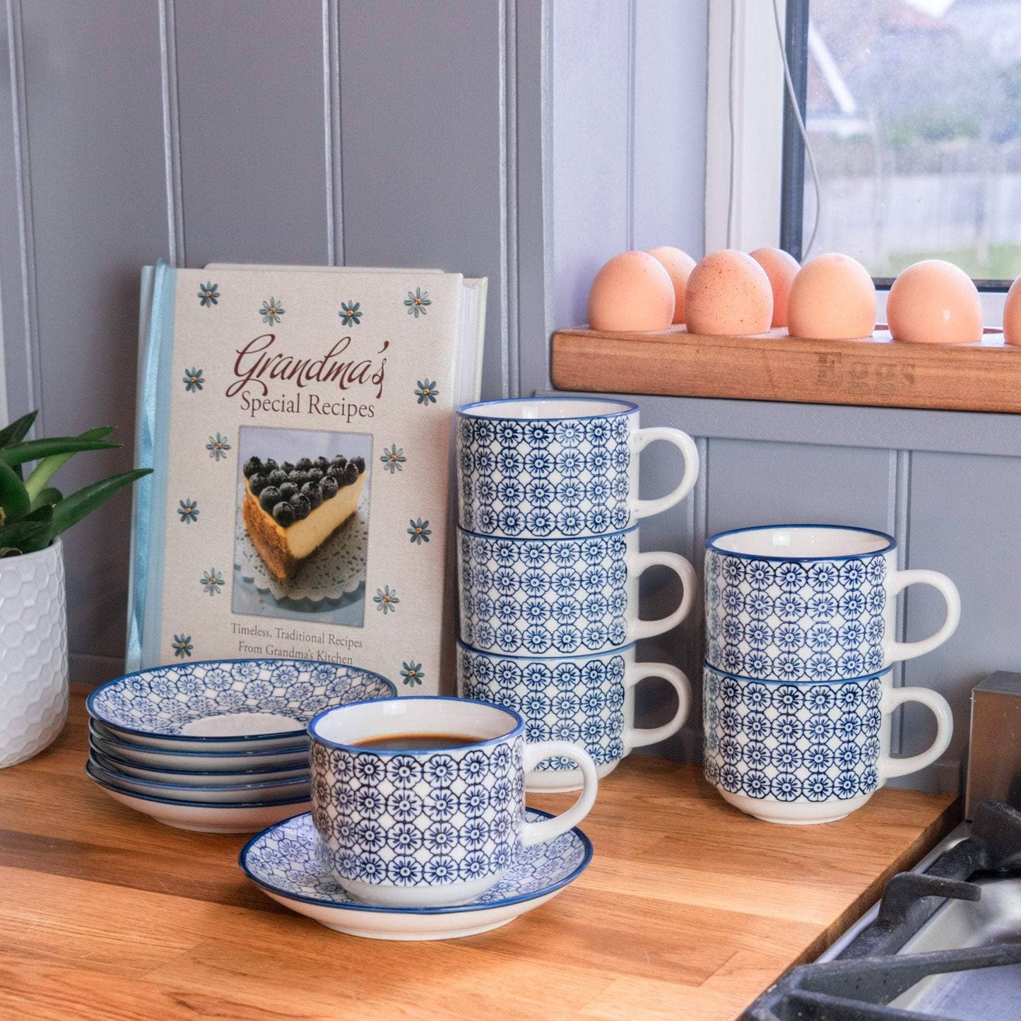 Nicola Spring Patterned Porcelain Saucer - Blue Flower